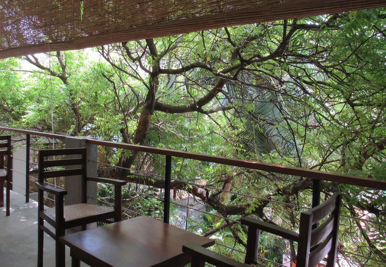 Sayura House Hotel Kolombo Bagian luar foto