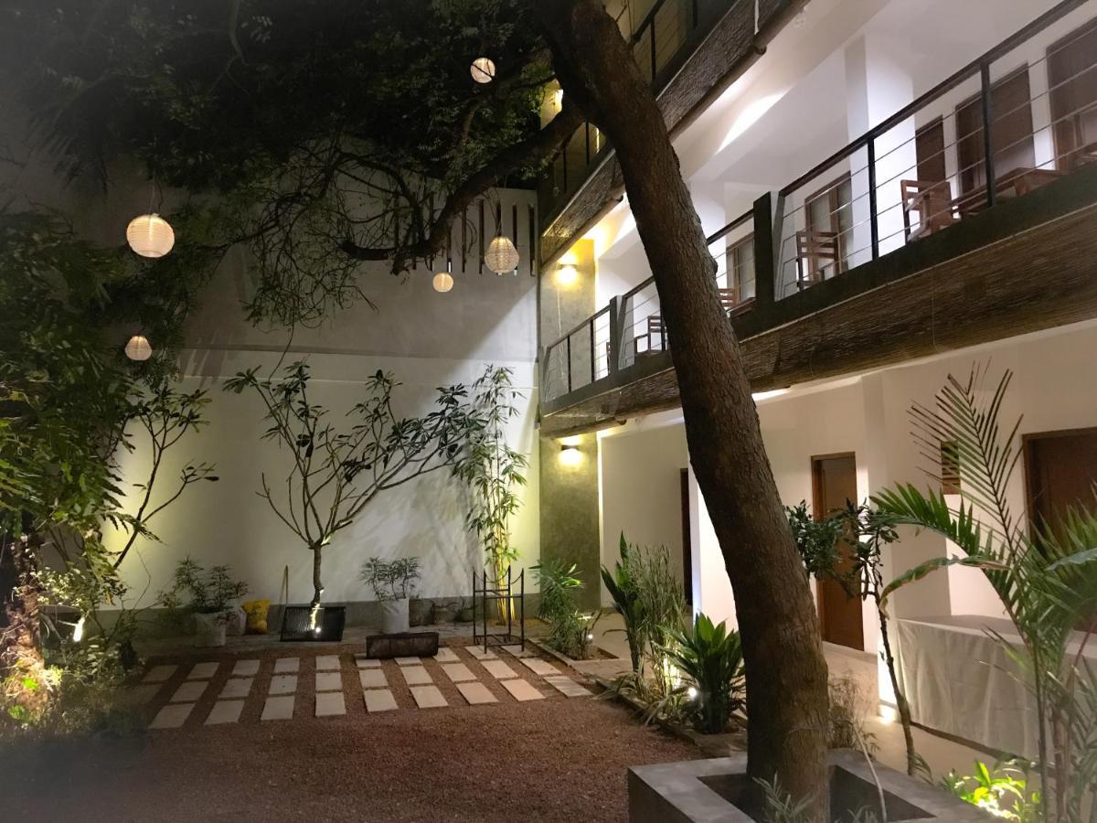 Sayura House Hotel Kolombo Bagian luar foto