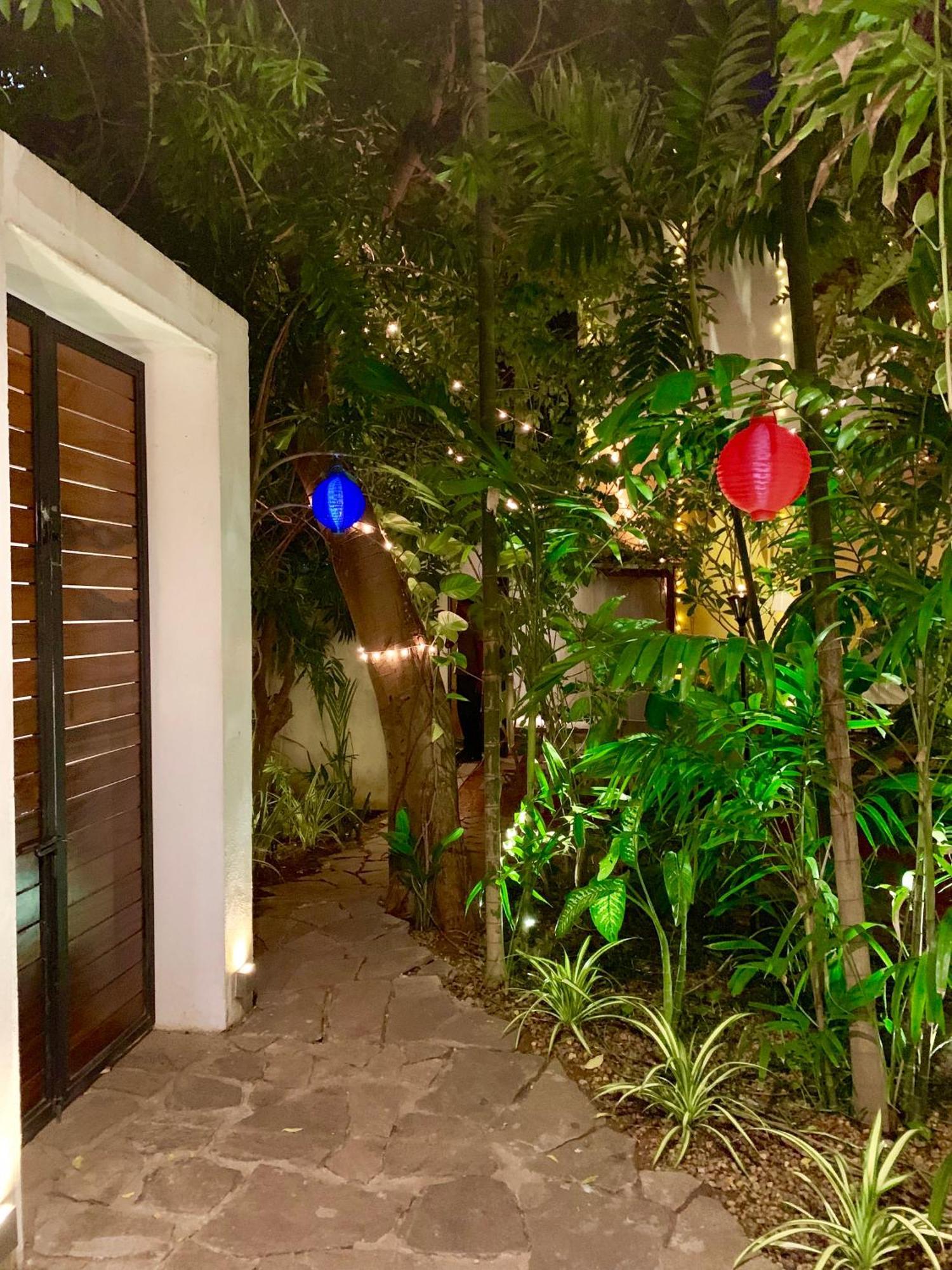 Sayura House Hotel Kolombo Bagian luar foto