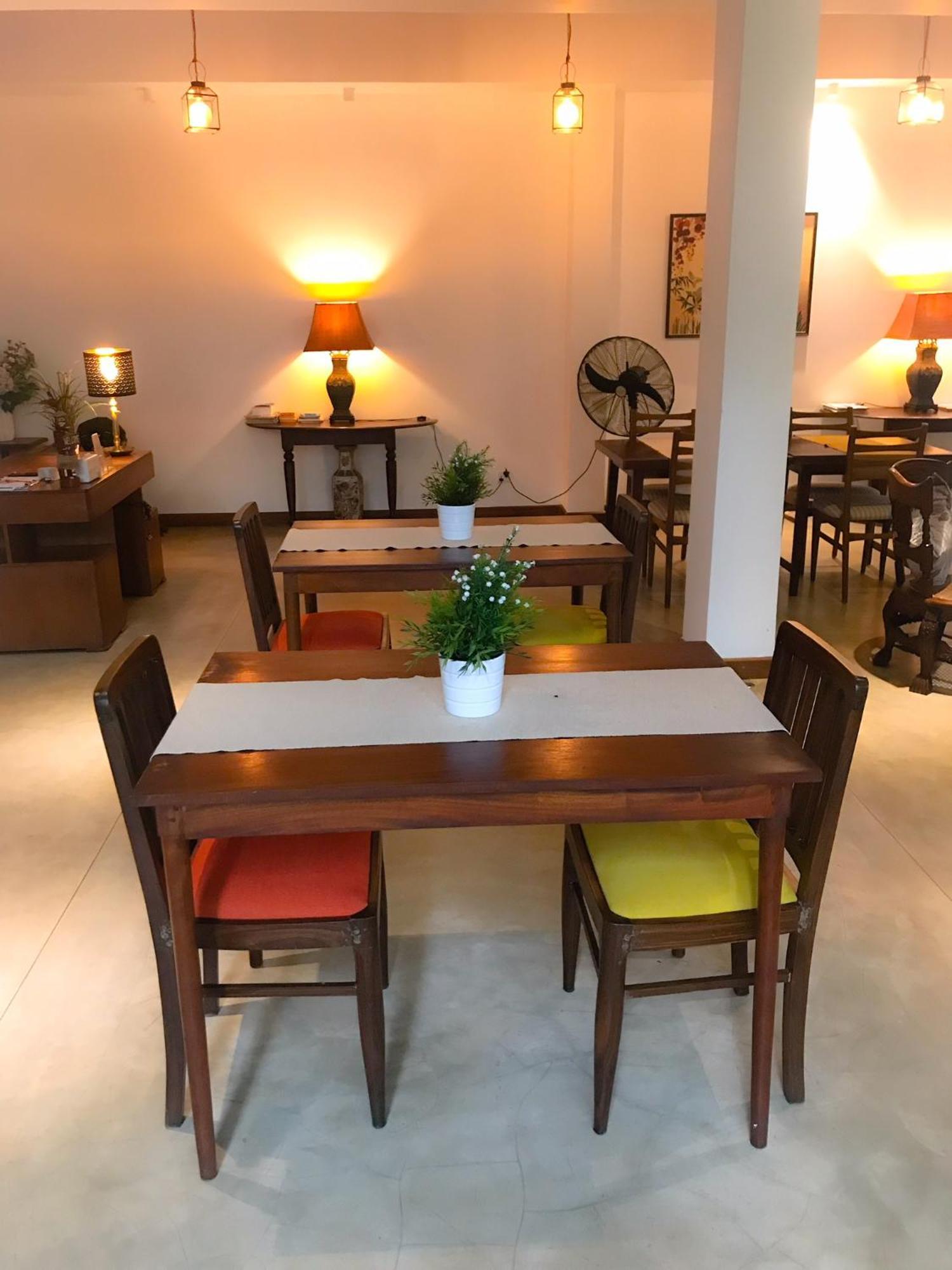 Sayura House Hotel Kolombo Bagian luar foto