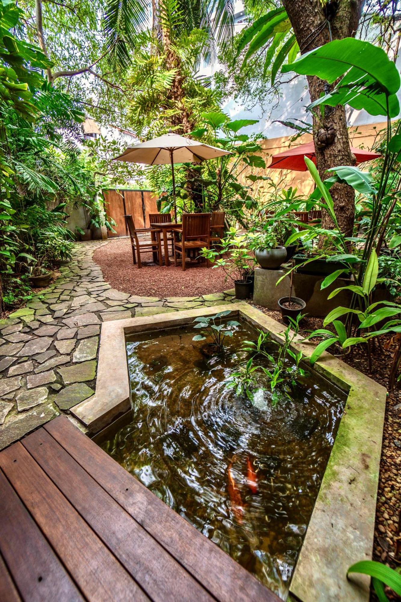 Sayura House Hotel Kolombo Bagian luar foto