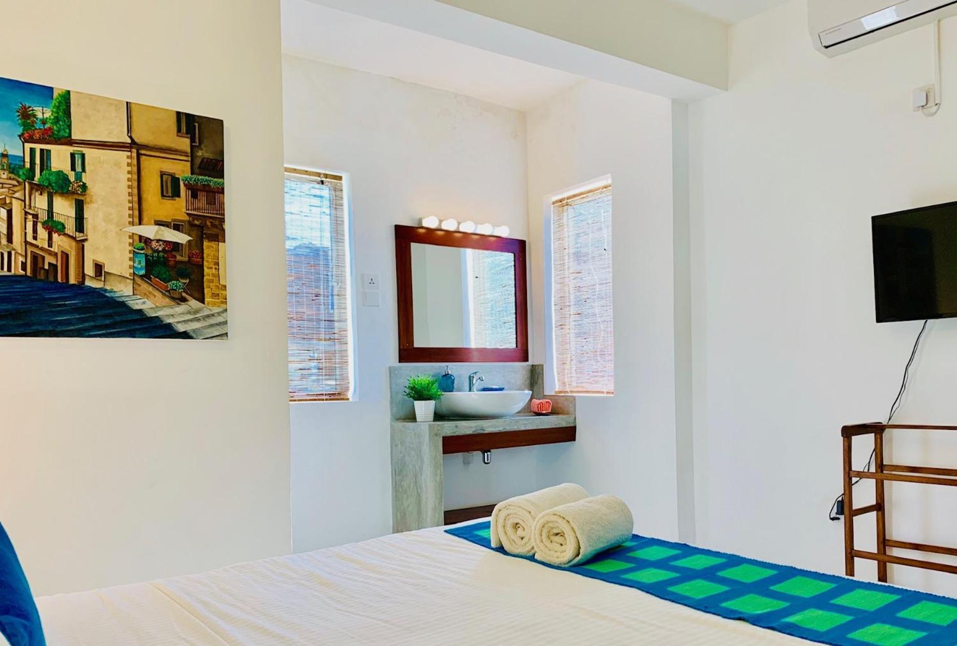 Sayura House Hotel Kolombo Bagian luar foto