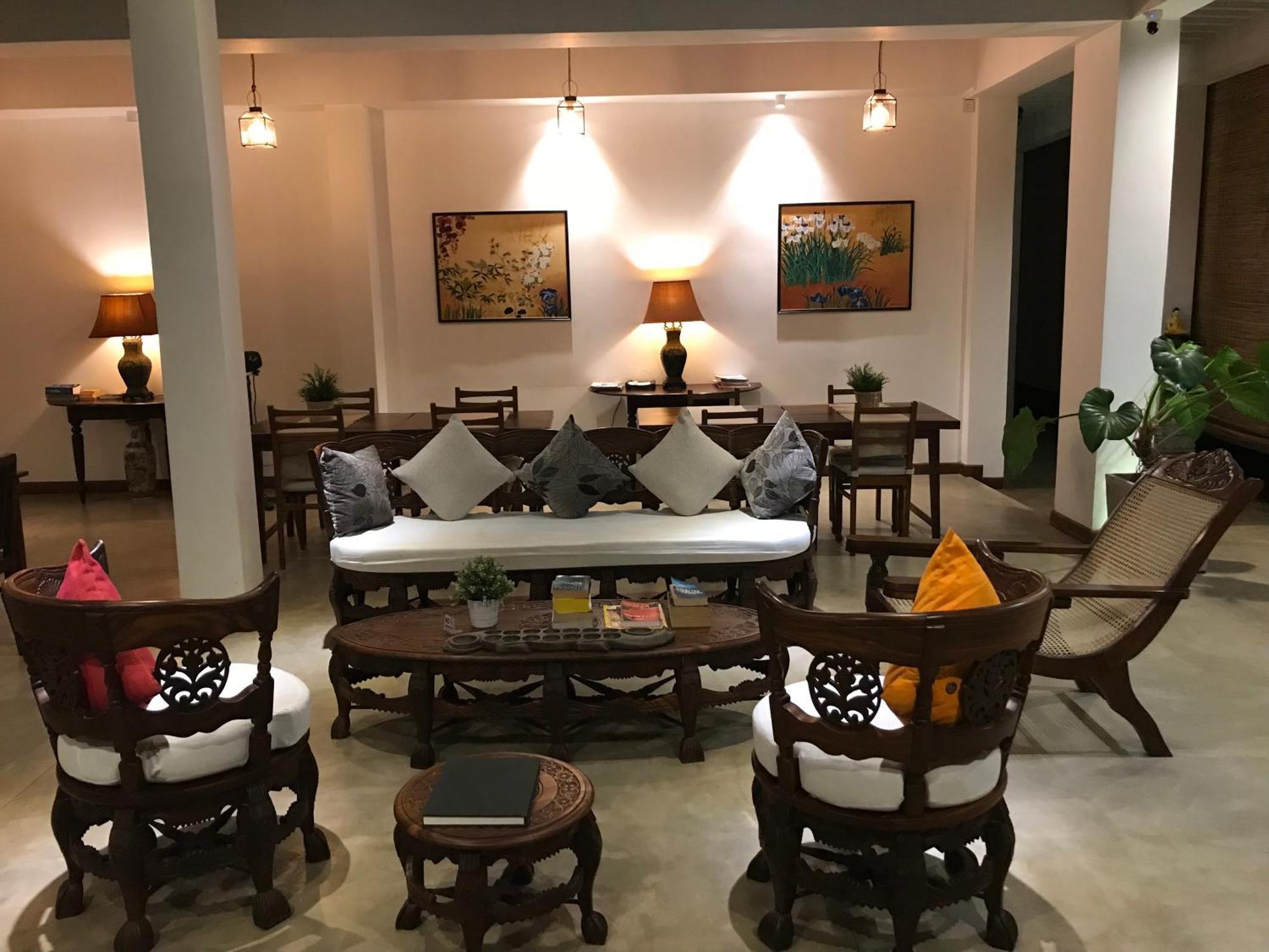Sayura House Hotel Kolombo Bagian luar foto